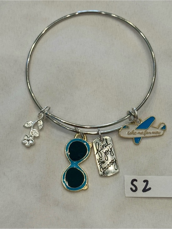 Hand Crafted Jewelry - S2 Sunglasses Travel Journey Charm Bangle Bracelet
